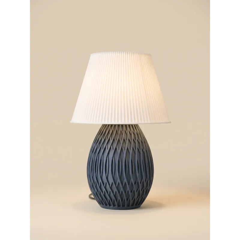 Lucent Masa Lambası – Dalgalı Desenli Abajur