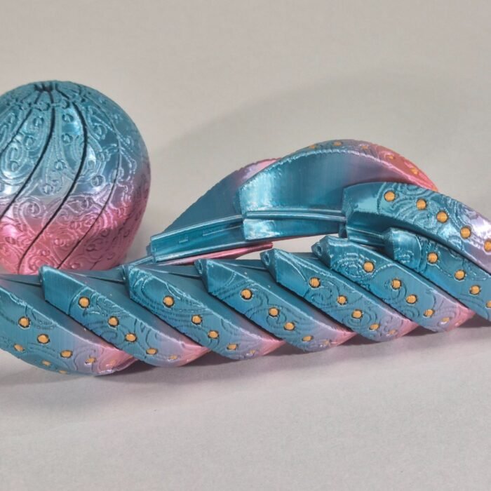 Bükülen Fabergé yumurtası 1